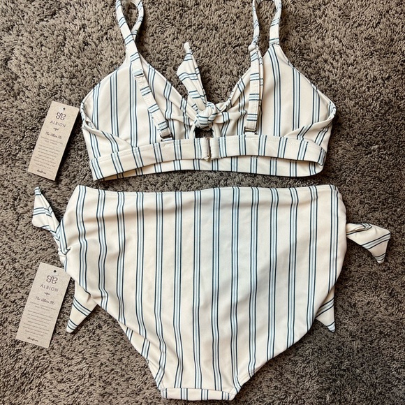 SOLD - Picture 5 of 9